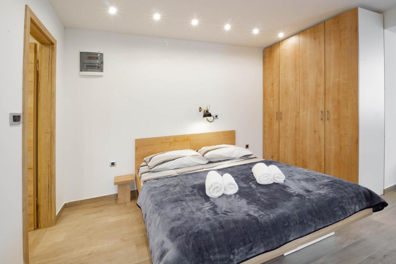 Apartments Marinici Rijeka - With Private Parking المظهر الخارجي الصورة